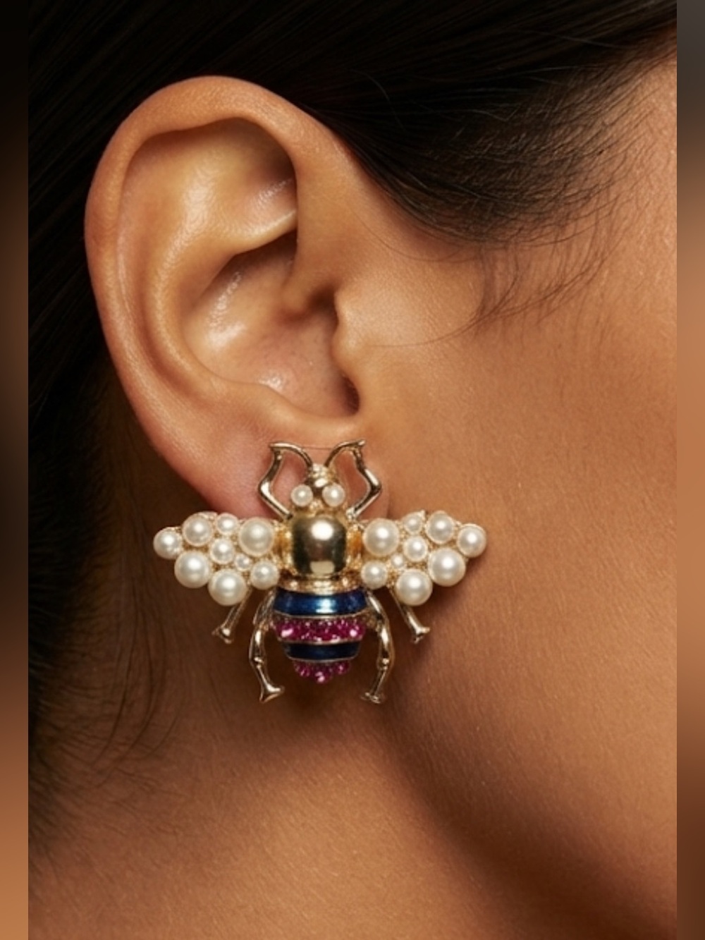 ✨Pearl & Crystal Bee Statement Earrings – Gold-Tone Whimsical Design